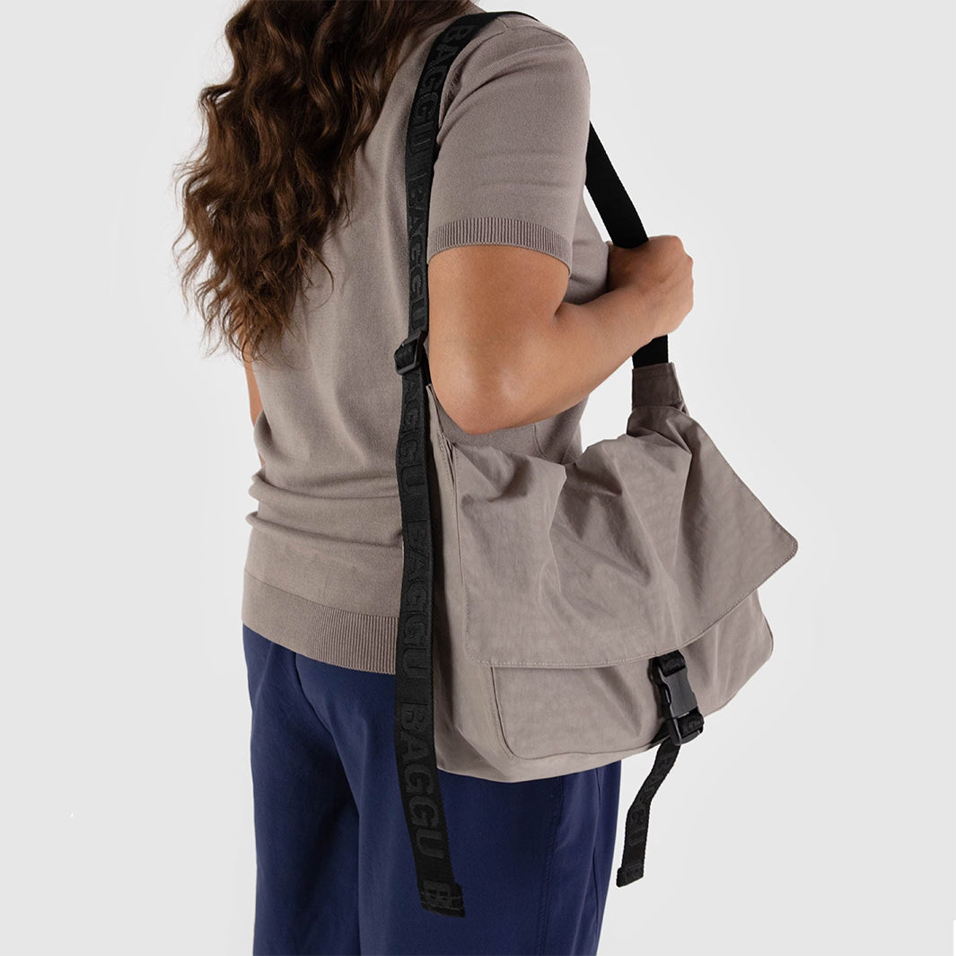 Nylon Messenger Bag - Dove