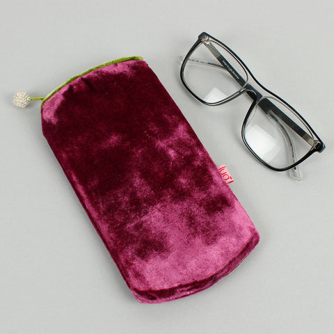 Velvet Glasses Purse