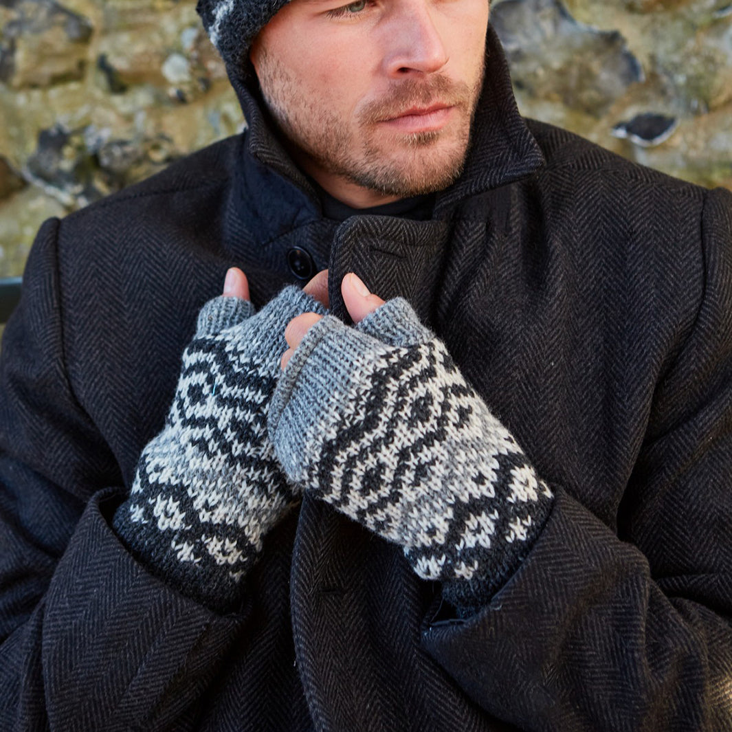 Men's Jorvik Wristwarmers - Charcoal