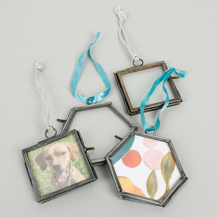 Alia Mini Hanging Photo Frame - Square - Green Tulip