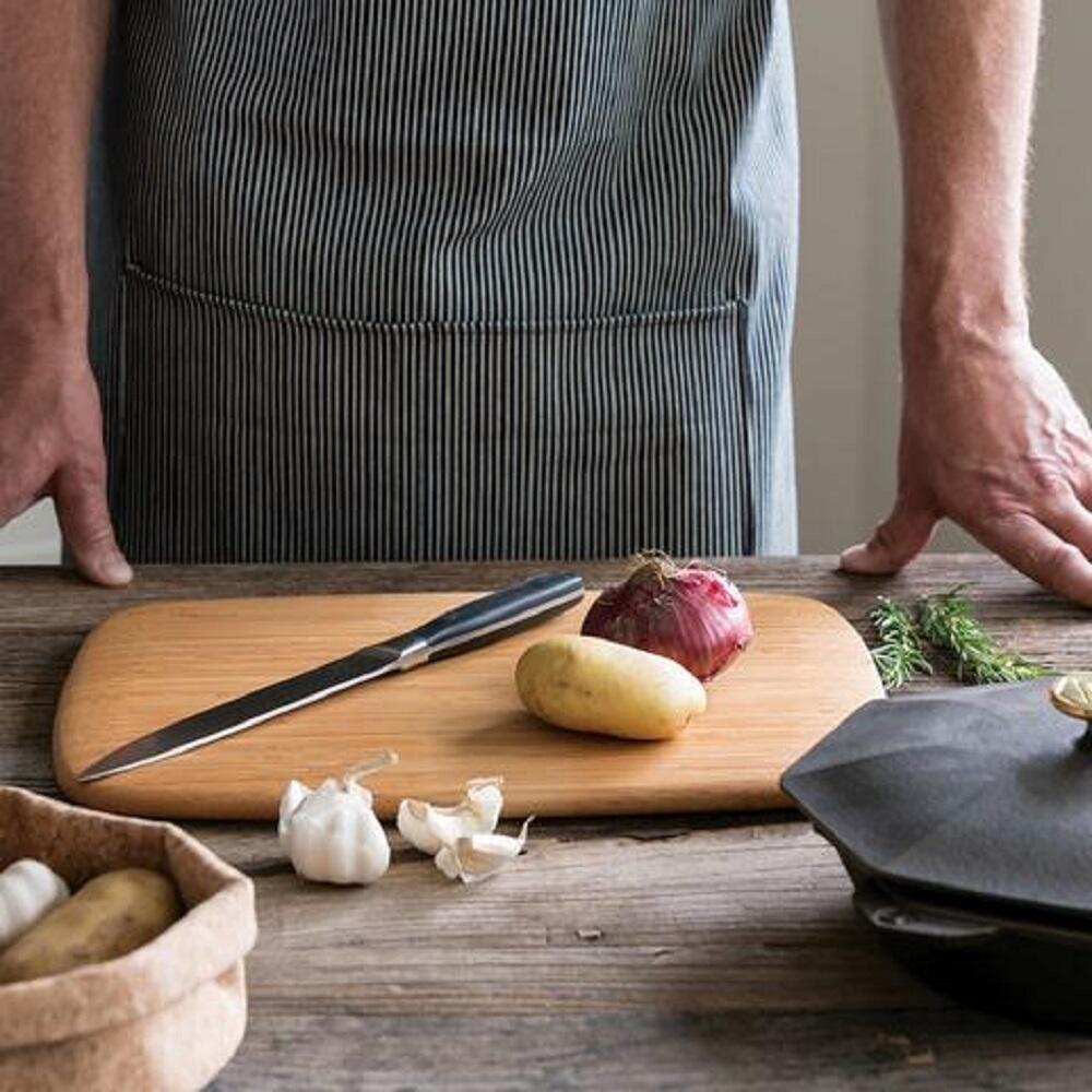 Bamboo Classic Cutting & Serving Board - Green Tulip