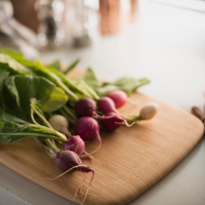 Bamboo Classic Cutting & Serving Board - Green Tulip