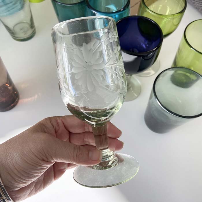 Chunky Recycled Tulip Wine Glass - Engraved - Green Tulip