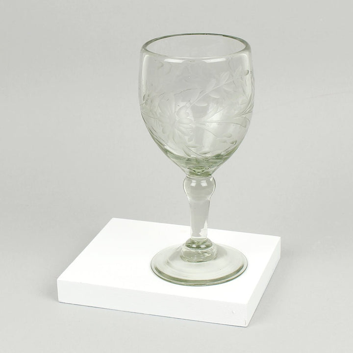 Chunky Recycled Wine Glass - Engraved - Green Tulip