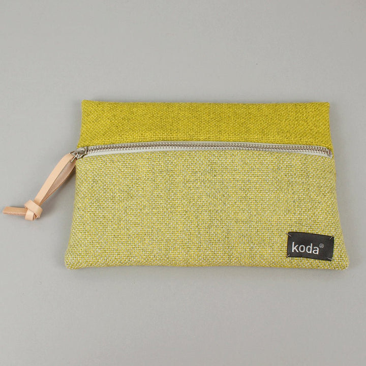 Horizon Two-Tone Pouch - Green Tulip