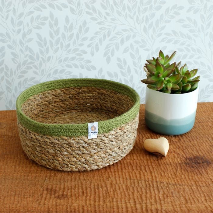 Shallow Seagrass & Jute Basket - Natural/Green - Medium - Green Tulip