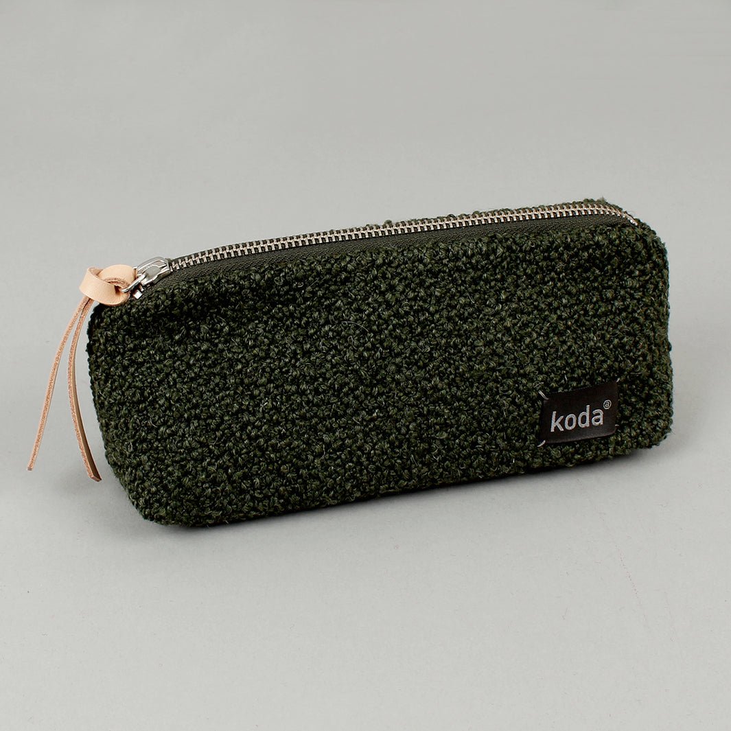 Triangle Bouclé Pouch - Green Tulip