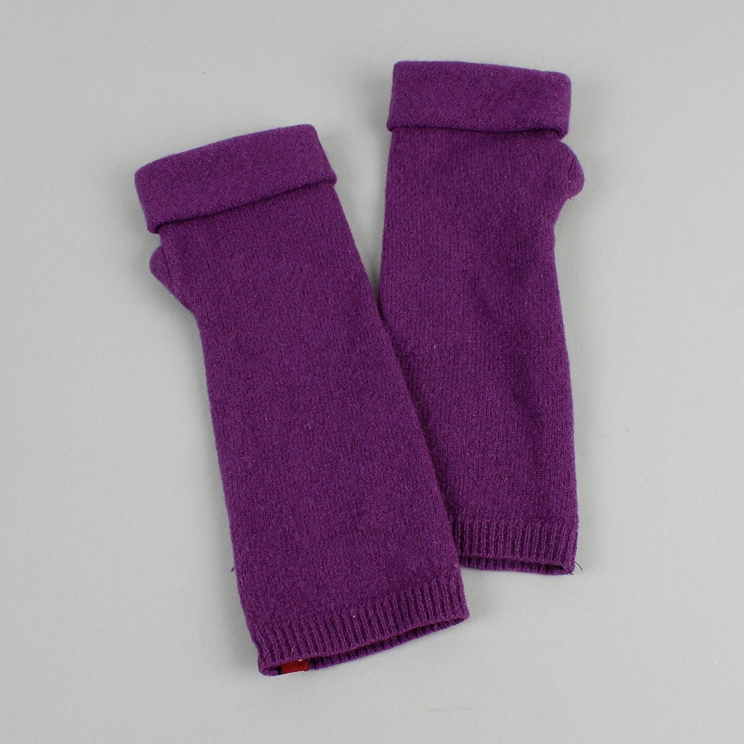 Upcycled Cashmere Handwarmers - Green Tulip