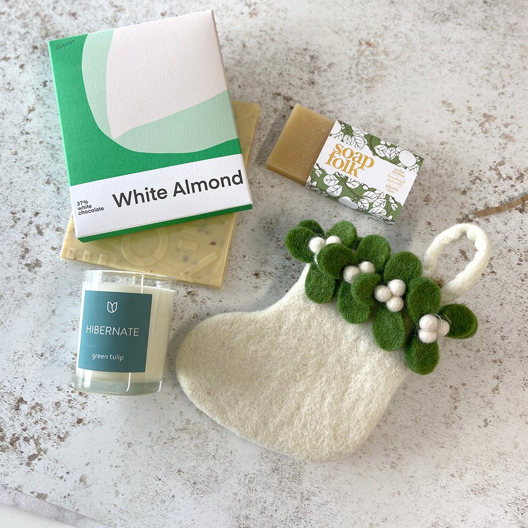 White Christmas Gift Set - Green Tulip