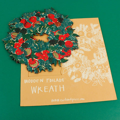 Wooden Foliage Wreath Decoration